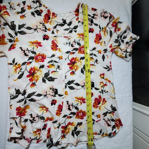 LUCKY BRAND Floral Boho Short Sleeve v-Neck Ruffled Blouse, Small - Picture 4 of 7